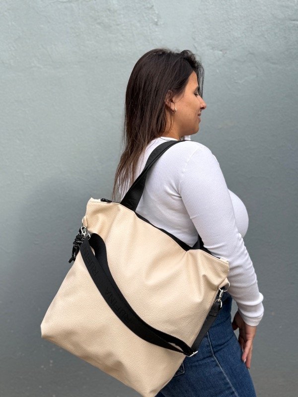 Producto - Cartera Romi cuero texturado color Natural