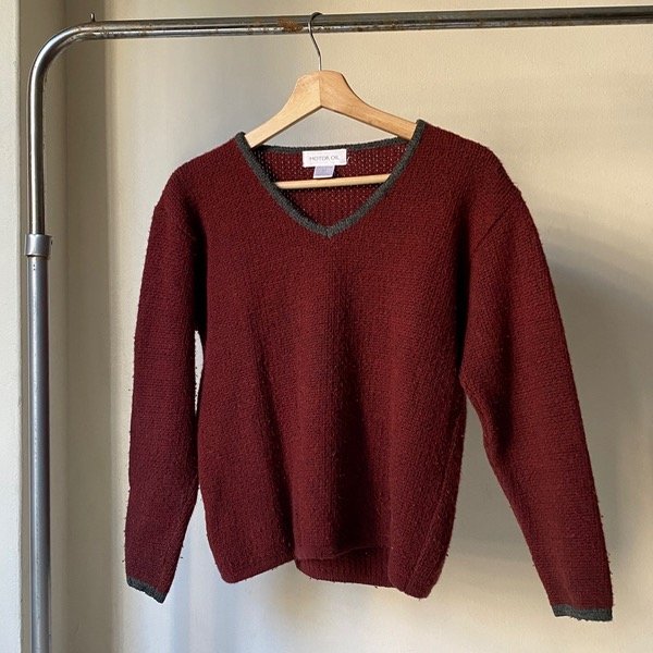 Producto - Sweater rojo Motor oil