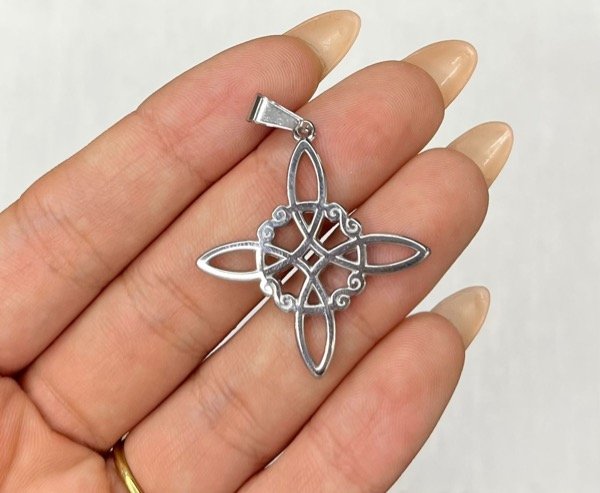 Producto - AQ dije nudo de bruja 4