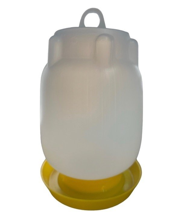 Producto - BEBEDERO PLASTICO 4LTS