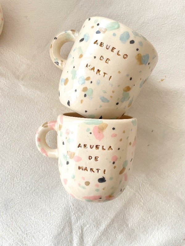 Producto - Taza con oro - 8
