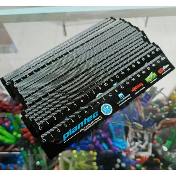 Producto - REGLA PLANTEC 20CM NEGRA