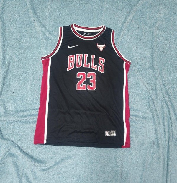 Producto - MUSCULOSA NBA CHICAGO BULLS NEGRA