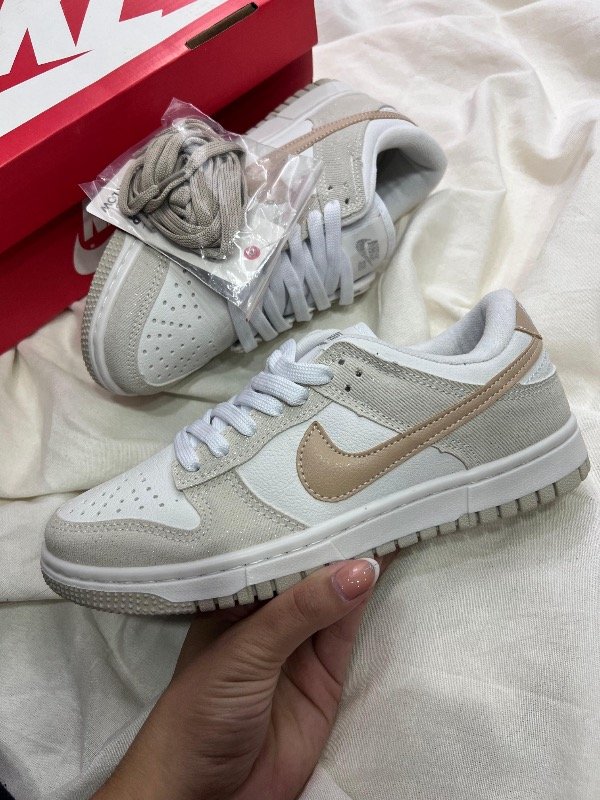 Producto - Nike Dunk Glitter
