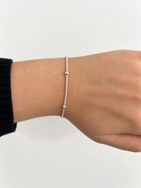 Producto - Pulsera de plata 925 coreana con bolitas