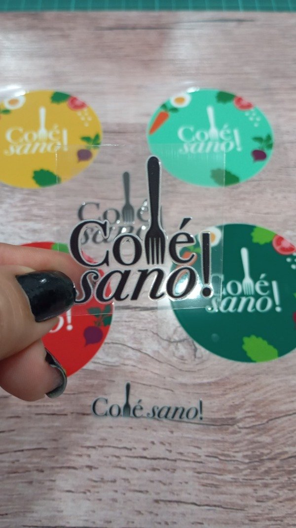 Producto - 100 Stickers UV PREMIUM personalizados hasta 6cm  - resistentes, sin fondo