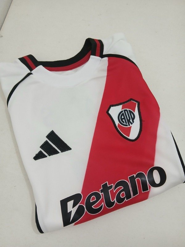 Producto - Camiseta Alternativa River