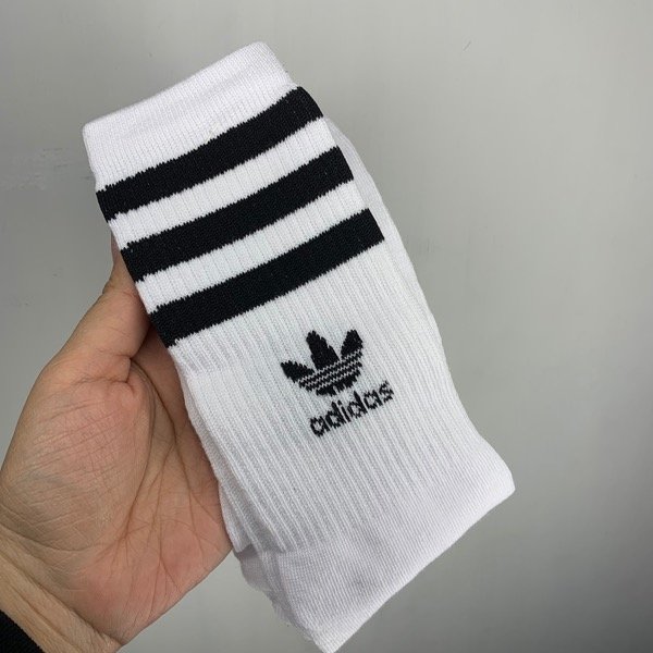 Producto - Adidas blanca basic I