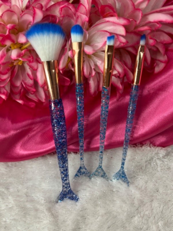 Producto - Set de brocha sirena glitter x 4 eloise- Diferentes colores