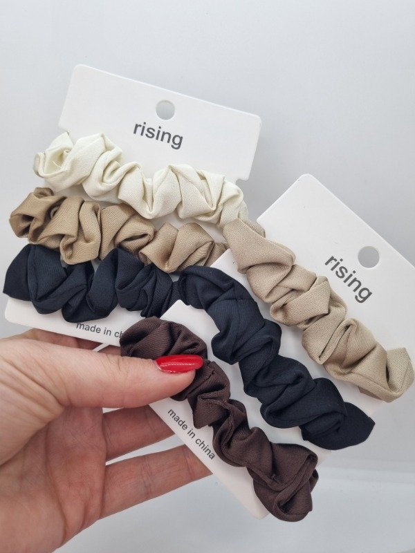 Producto - Set colitas scrunchies x3 lisas marrones