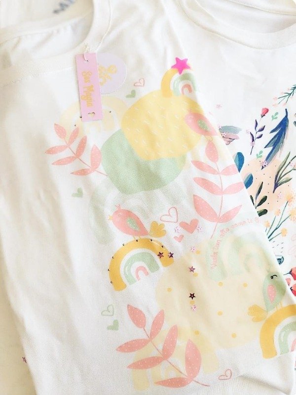 Producto - Remera ARCOIRIS vainilla