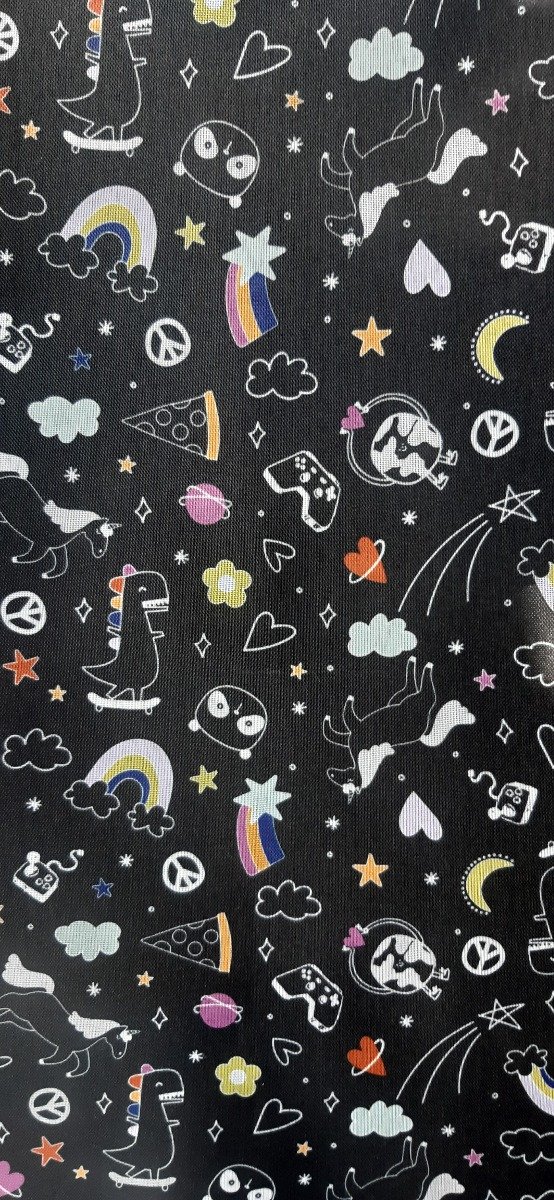 Producto - Cartuchera XL negra con dibujos