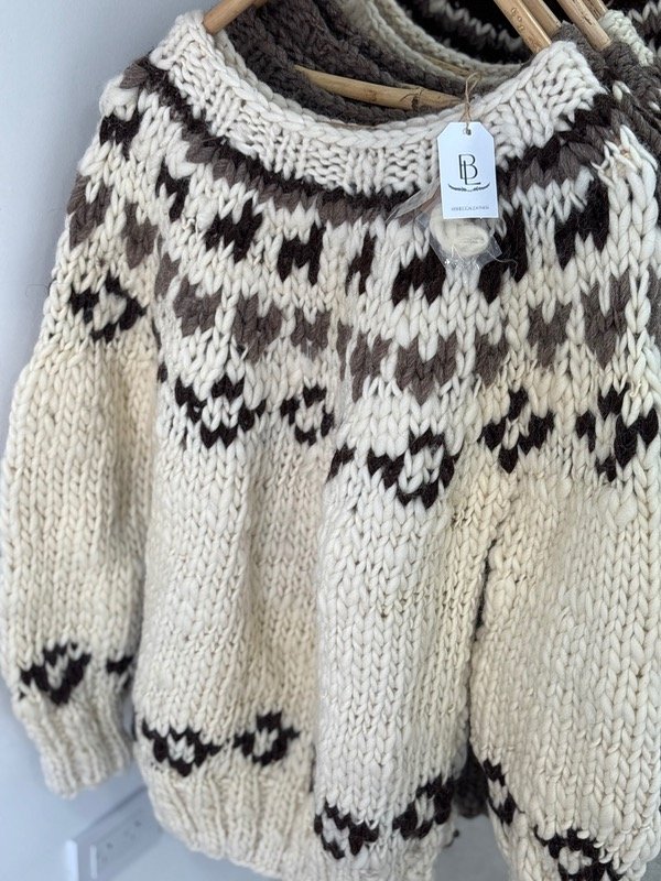 Producto - Sweater lana hilada - crudo.