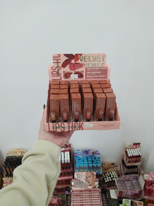 Producto - Labial en barra velvet rimera quince