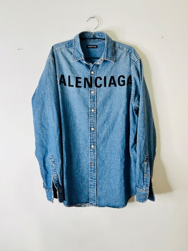 Producto - Camisa balenciaga