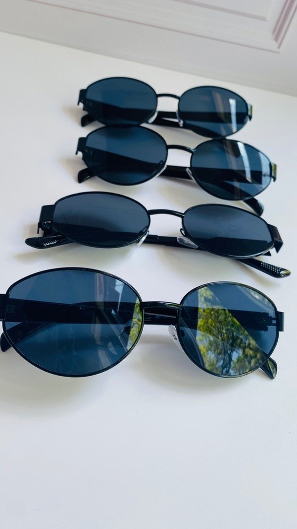 Producto - GAFAS GOLDEN OVAL TOTAL BLACK