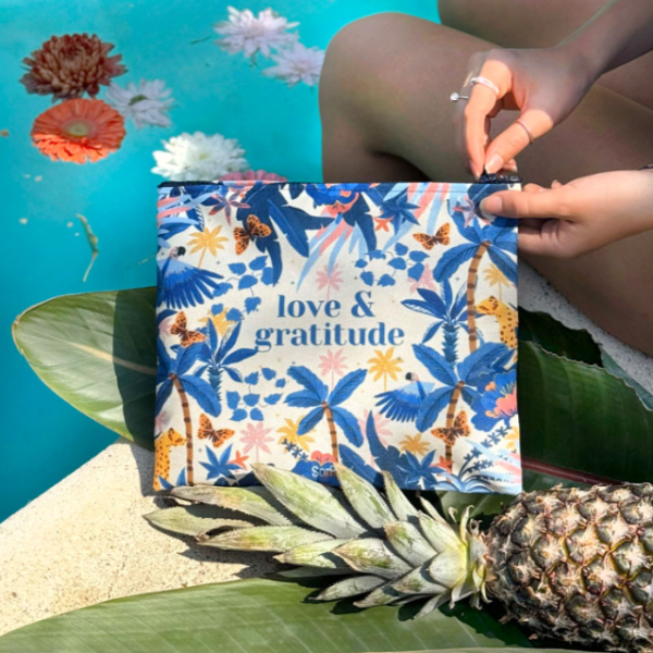 Producto - Neceser Sobre LOVE and GRATITUDE