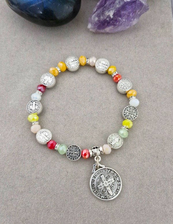 Producto - PULSERA SAN BENITO Y CRISTALES