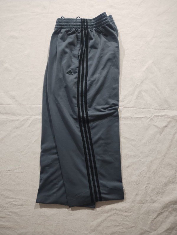 Producto - Pantalón Adidas gris T.XL.