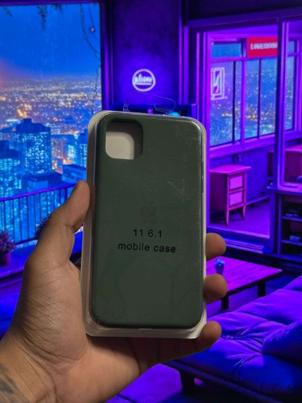 Producto - FUNDA SILICONE IPHONE 11 (VERDE OSCURO)