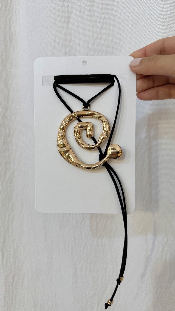 Producto - Cordón negro Spiral Gold