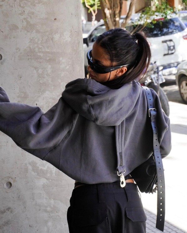 Producto - Buzo WAV x Sol Mizraji