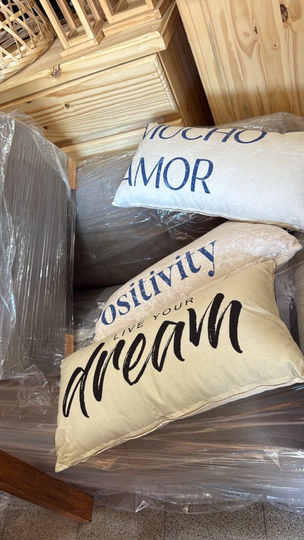 Producto - ALMOHADONES FRASES