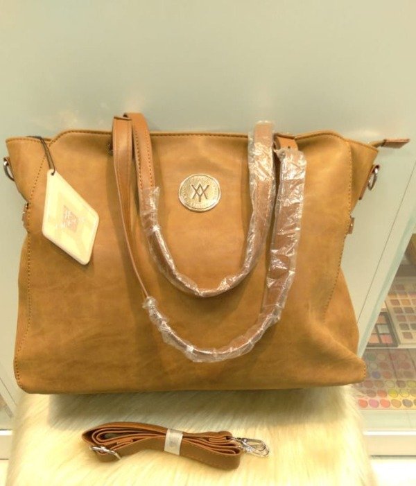 Producto - CARTERA/ BOLSO AMAYRA CON CORREA