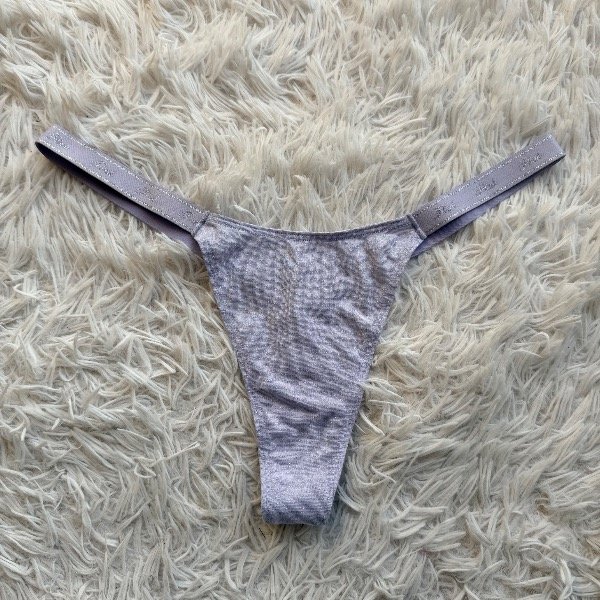 Producto - LESS PINK AND VICTORIA'S SECRET 261