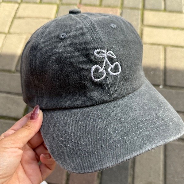 Producto - Gorra batik gris claro cereza