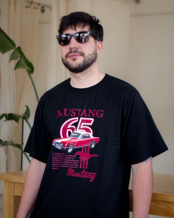 Producto - Remera de hombre negra (Mustang 65)
