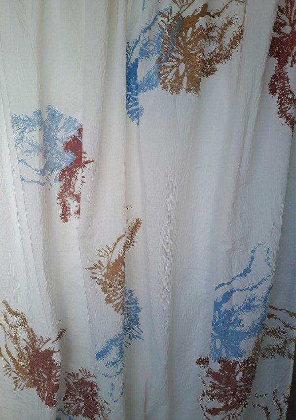 Producto - Cortina de baño algas celestes