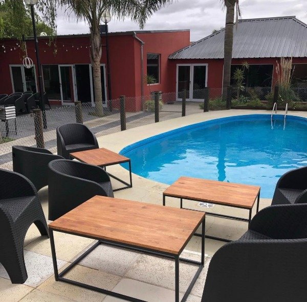 Producto - Mesa ratona Caracas