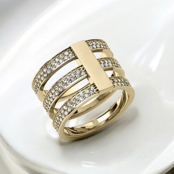 Producto - Anillo MK detalles de pavé de circonita