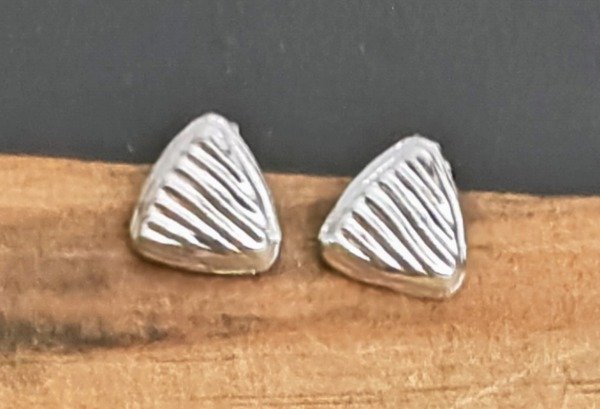 Producto - Aros Triángulo Rayas