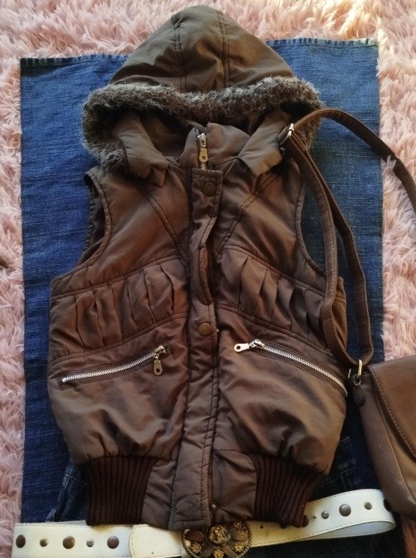 Producto - CHALECO BROWN 2000'S