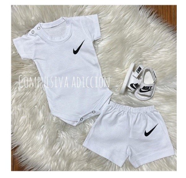 Producto - Conjunto dos piezas algodón Nike blanco