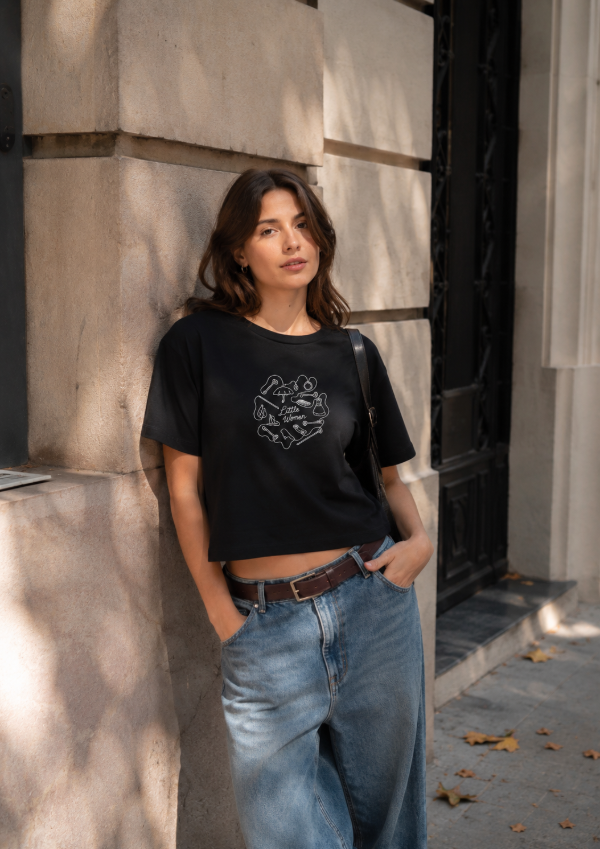 Producto - Remera Mujercitas Negra