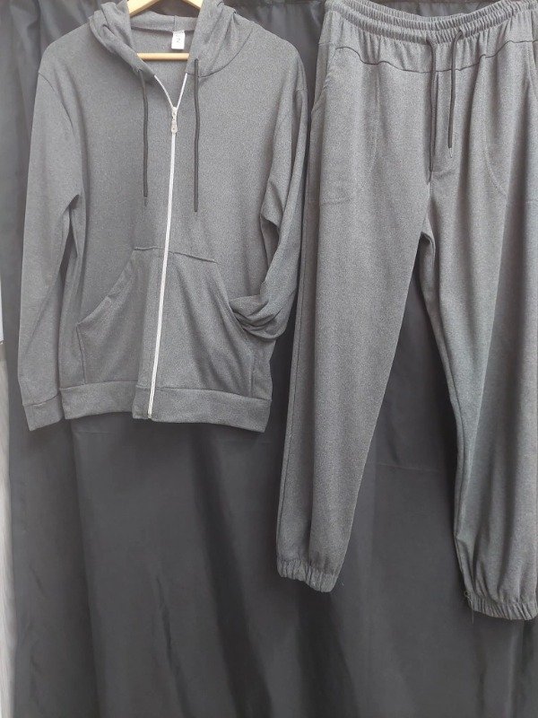 Producto - CONJUNTO DARLON "GREY"