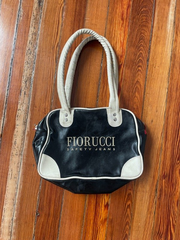 Producto - Cartera FIORUCCI