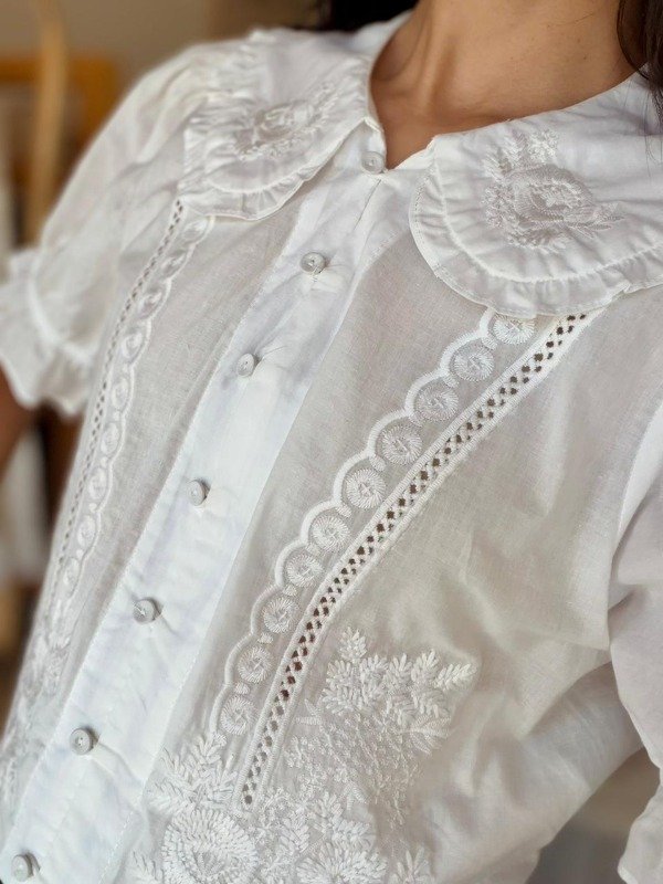 Producto - CAMISA CUELLO BABERO BLANCA - 1