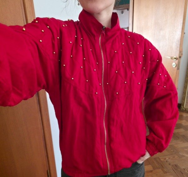 Campera de seda roja — imagen 9