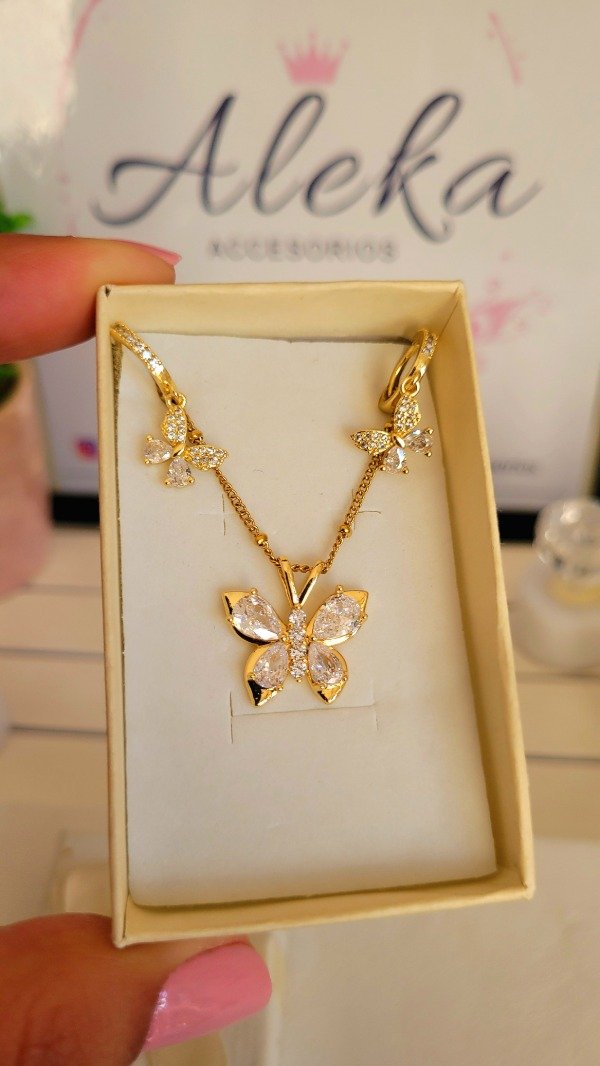 Producto - Conjunto Mariposa dije y aros con cubic de acero dorado - 1