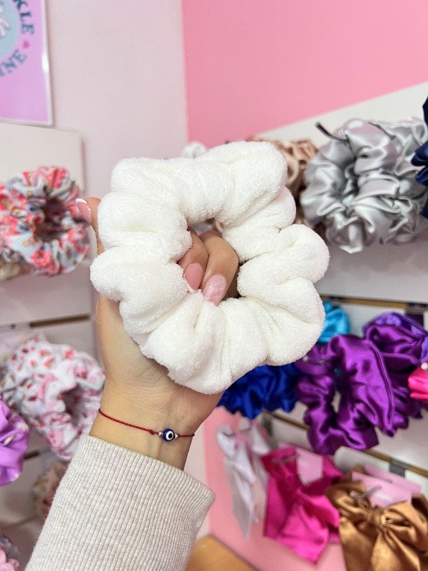 Producto - SCRUNCHIE POLAR SOFT CREMITA