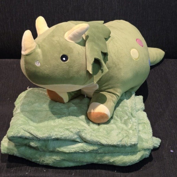 Producto - Peluche: Triceratops con manta (verde) [66 cm] (Dinosaurio)