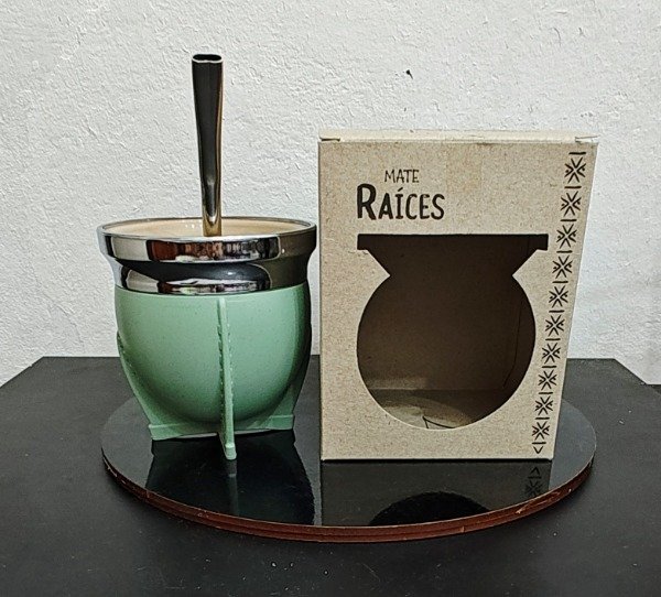 Producto - Mate Raíces Eco Cuero Cerámica con bombilla y Packayin Verde