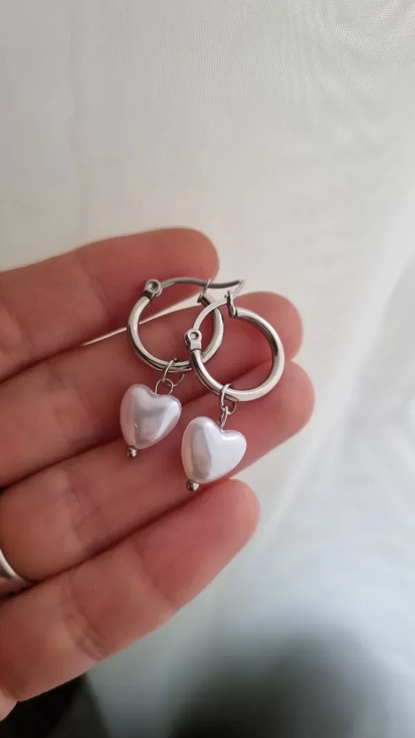 Producto - Arg perlas con forma de corazon Aq