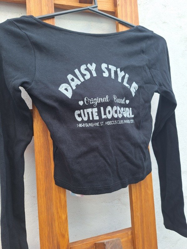 Producto - Remera manga larga Daisy
