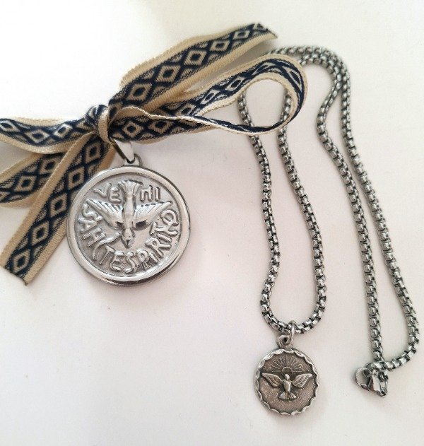 Producto - Collar medalla Espíritu Santo - 0