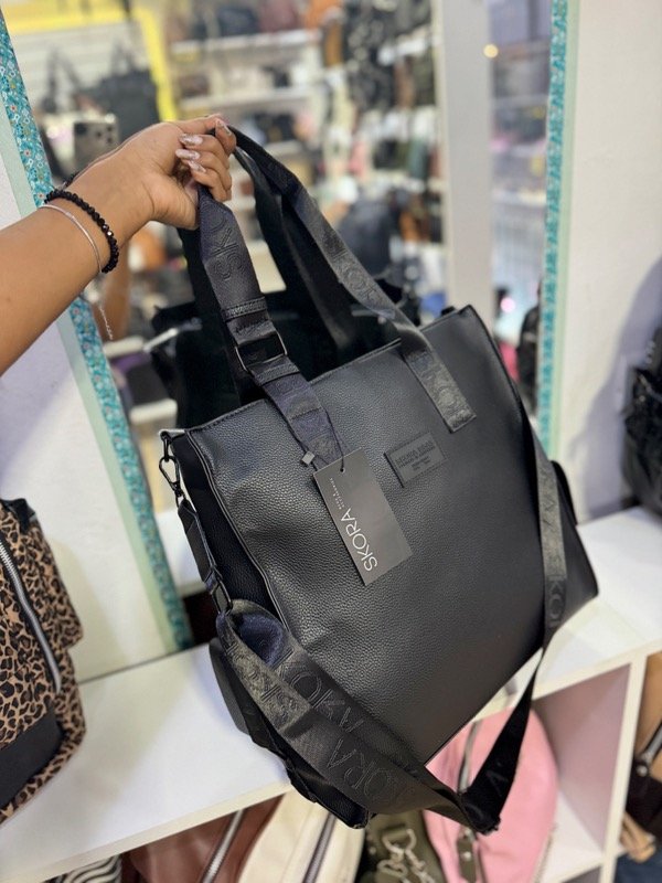 Producto - Bolso símil cuero Skora Negro